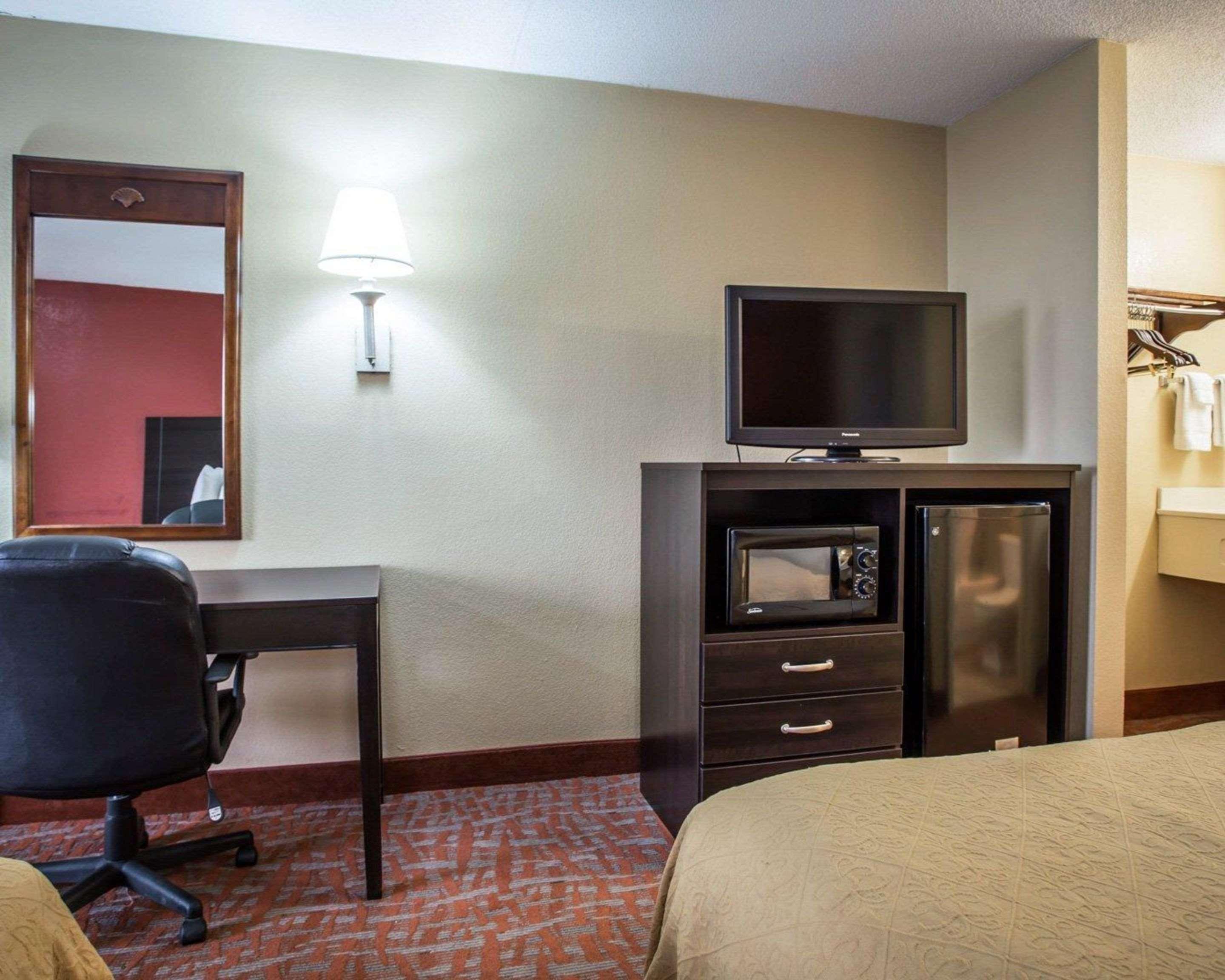 Quality Inn & Suites Monroe Exterior foto